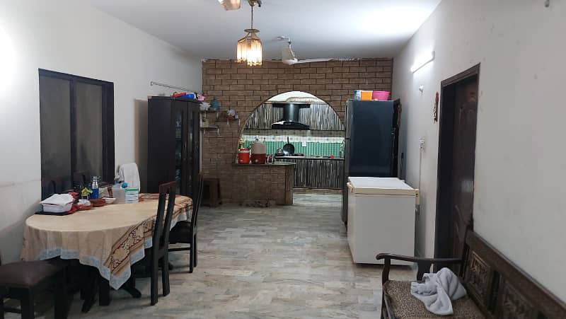 327 Sq Yards West Open Corner 60 ft Road Gulshan e Iqbal Block 13D1 11