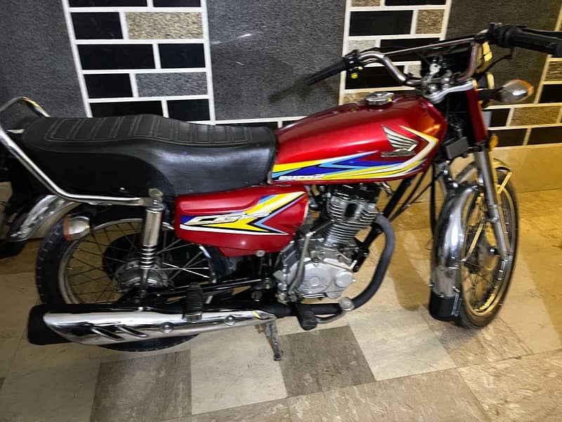 Honda 125 superb Condition 3