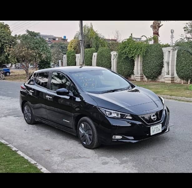 Nissan Leaf 2021 1