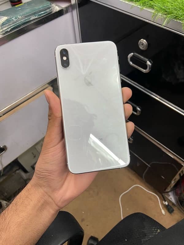 iphone xs max pta approved 256gb 2