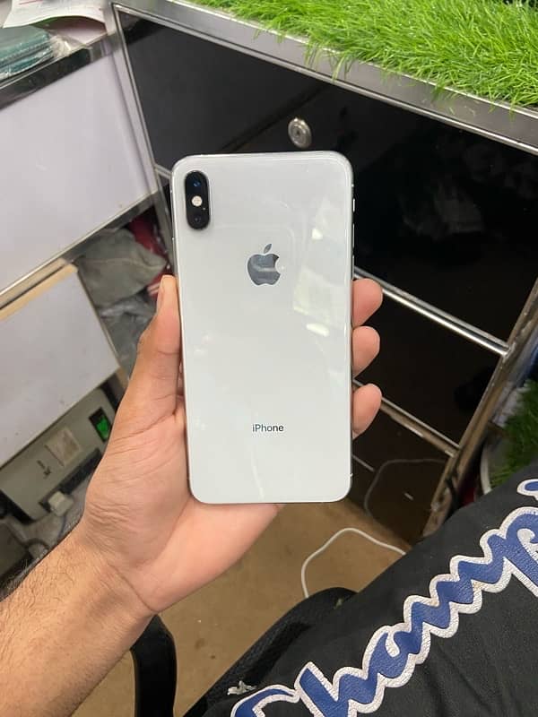 iphone xs max pta approved 256gb 3