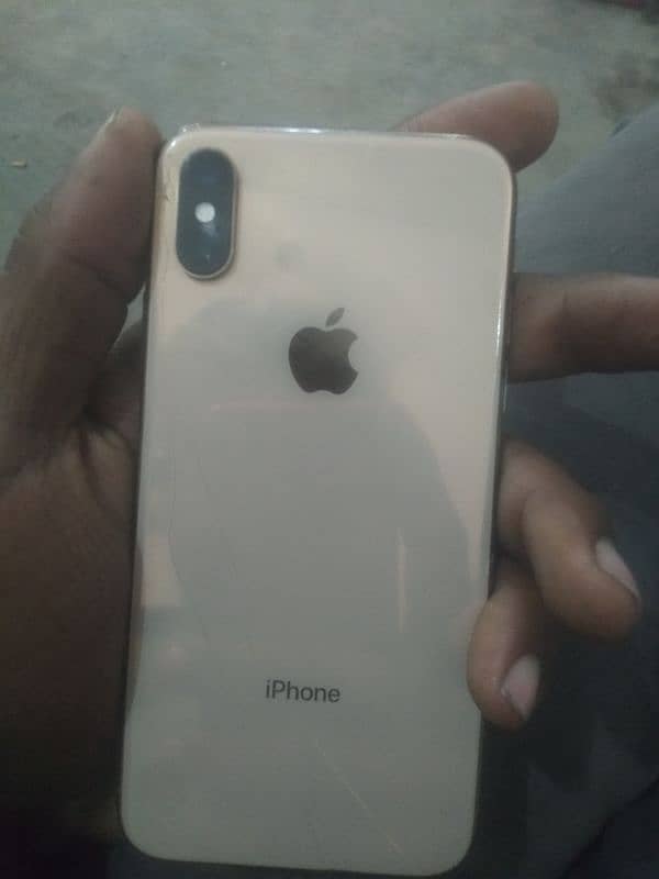 iPhone xs pta  parof daba box b ha 256gp  exchange b ho sakta ha mobil 4