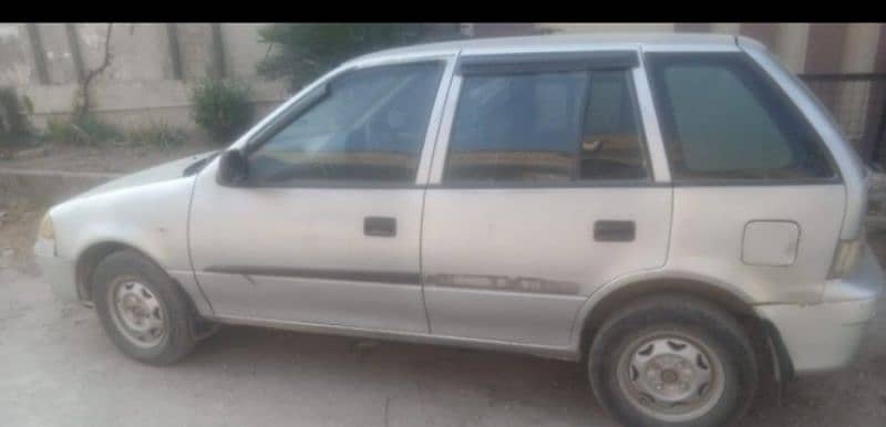 Suzuki Cultus 2012 4