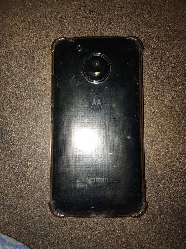 Moto E4 5