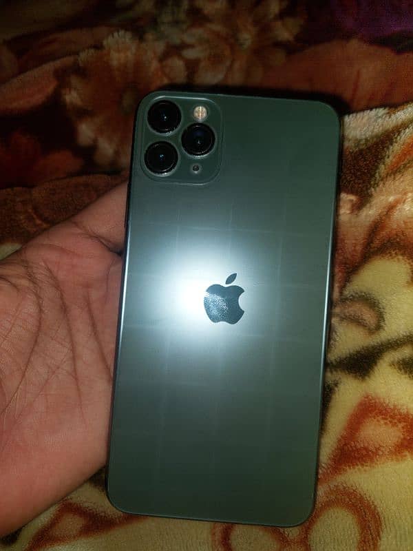 iPhone 11 pro max 7