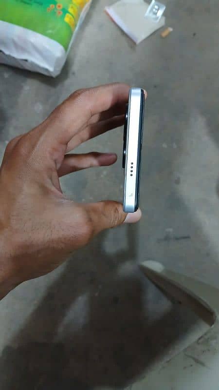 TECNO SPARK 20C 4+4/128 COMPLETE SAMAN 4 MONTHS WARRANTY 4