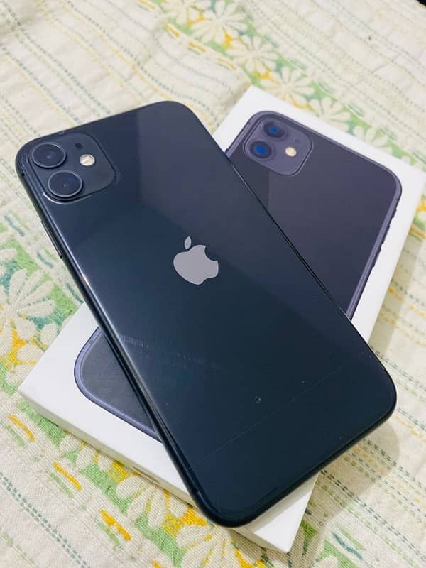 IPHONE 11 with box 0