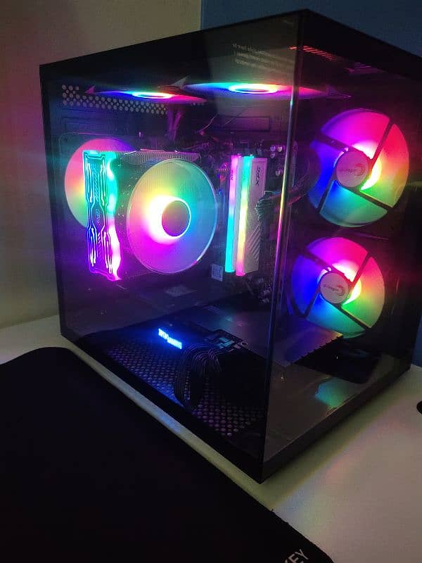 Gaming PC, Specs in description 0