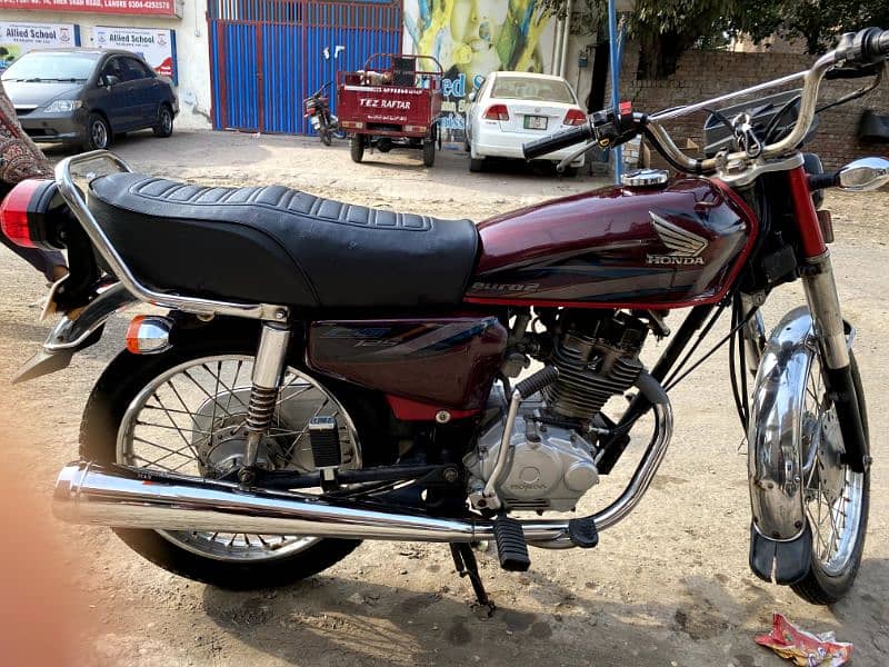 HONDA 125 2015 Red 1