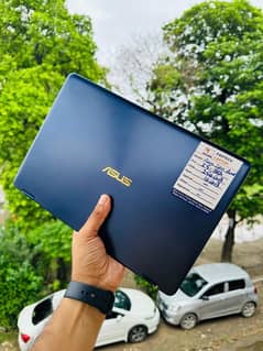 Asus zenbook core i5-8th Generation 16 gb ram 256 gb ssd