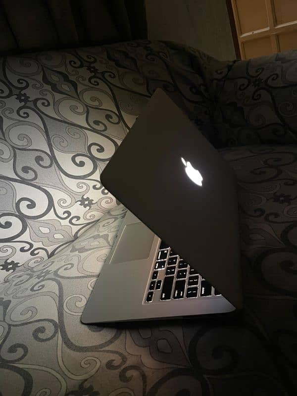 Apple Macbook Air 2014 (i7) 5