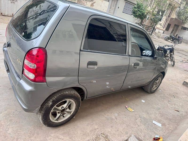 Suzuki Alto 2011 3