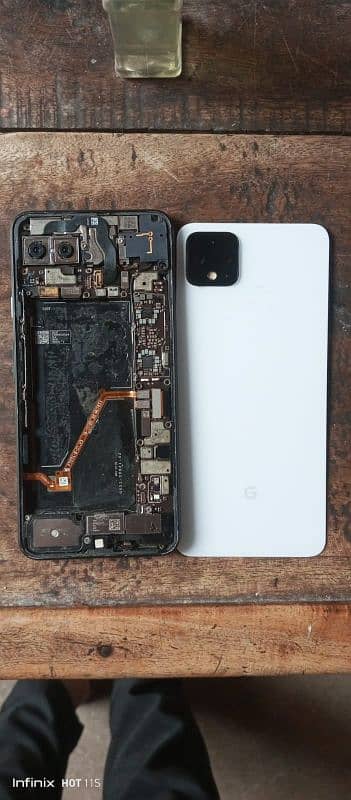 Pixel 4XL, Panel with line and dot, battery 3