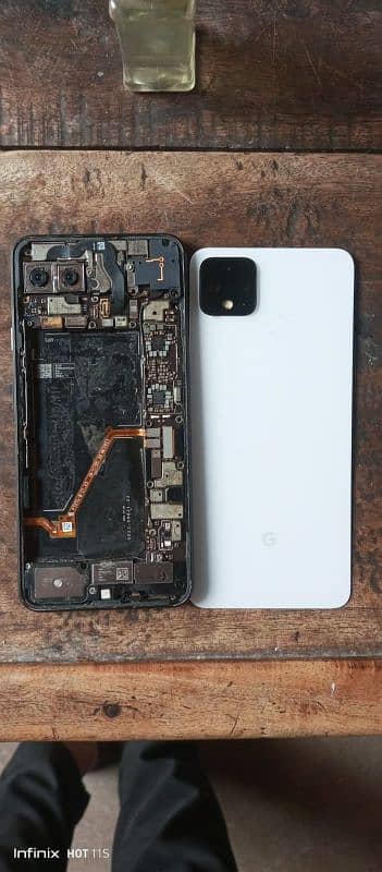 Pixel 4XL, Panel with line and dot, battery 4