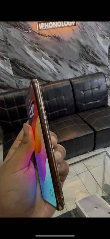 iphone 11 pro pta 256gb 93% health waterpack 03164204910 5