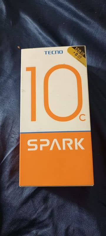 Tecno spark 10c 4 +4= 64 2