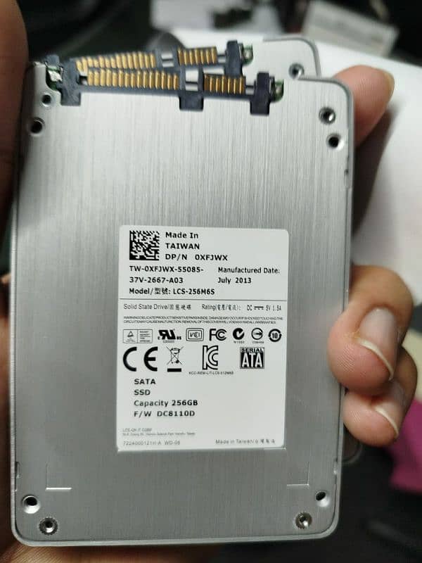 Sata SSD 256GB (Original Disk) 3