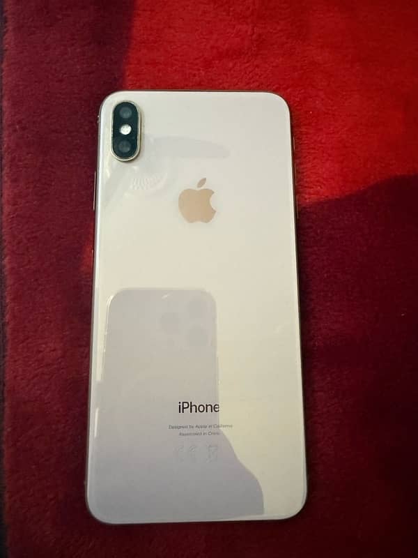 Iphone XS Max Golden Colour factory unlocked dotted for sale. 1