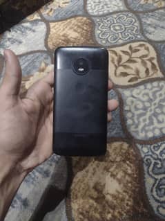 Moto e4