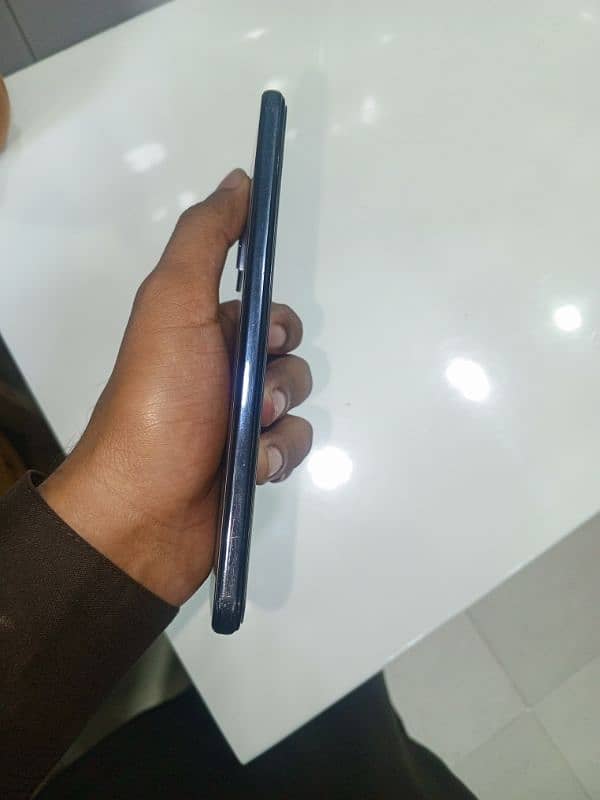 vivo v21 4