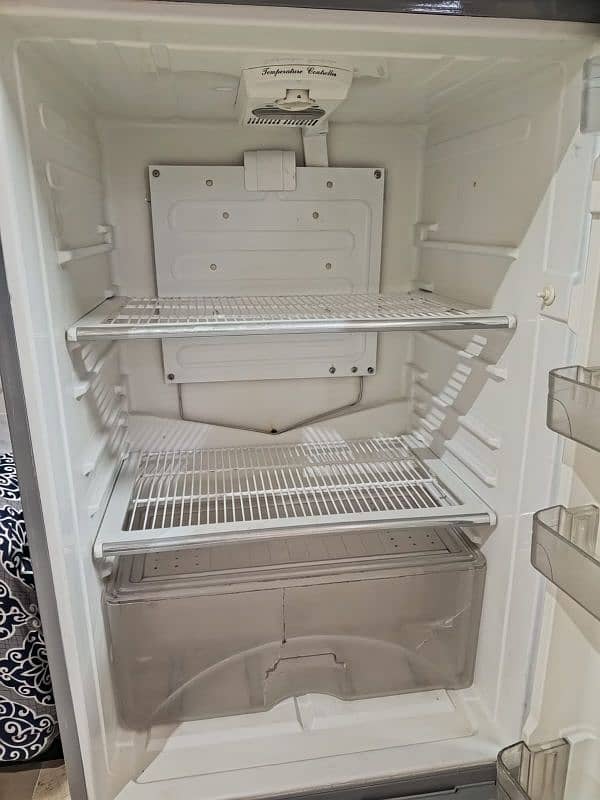 Dawlance Refrigerator 3