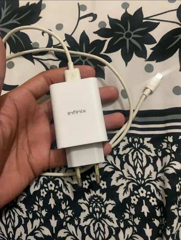 infinix 33 watts 100% original fast terbo charger 2