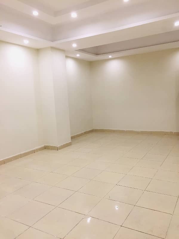 Office In Johar Town Sized 350 Square Feet Is Available 5000 To 1 Lakh Options Available 6