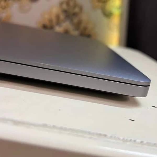 MACBOOK PRO 16 INCH (2019) CORE I9 (32/512) (4gb Graphics) A2141 WTS. . 4