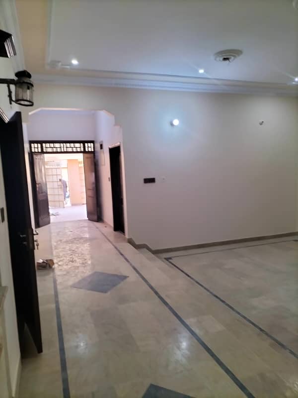 400 sq yards beutyfull portion for rent in kaneez fatima society 0