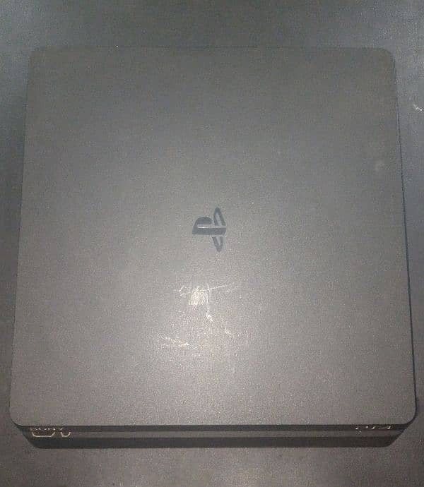 PlayStation 4 slim 1TB with one controller online version 3