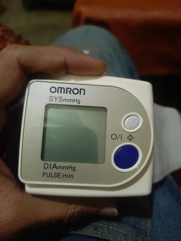 OMRON Blood pressure read add 2