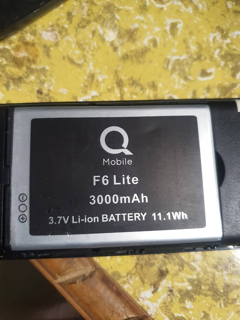 QMobile F6 Lite 4 sim PTA Approved Box Charger 10/10 3000mah battery 5