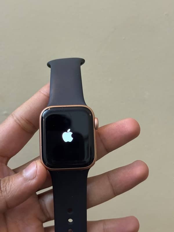 Apple watch Series 4 0