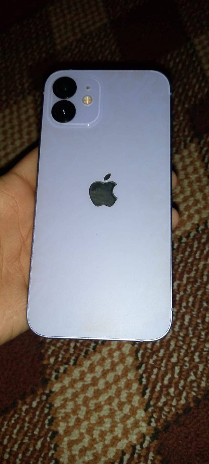 Apple iPhone 12 1