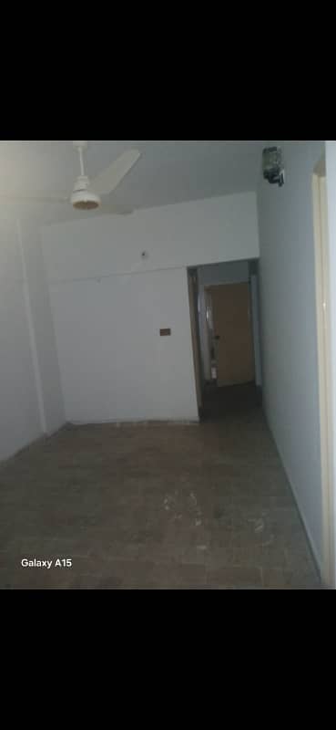 Flat for Rent. Main Road Building, Johar-Mor karachi 3