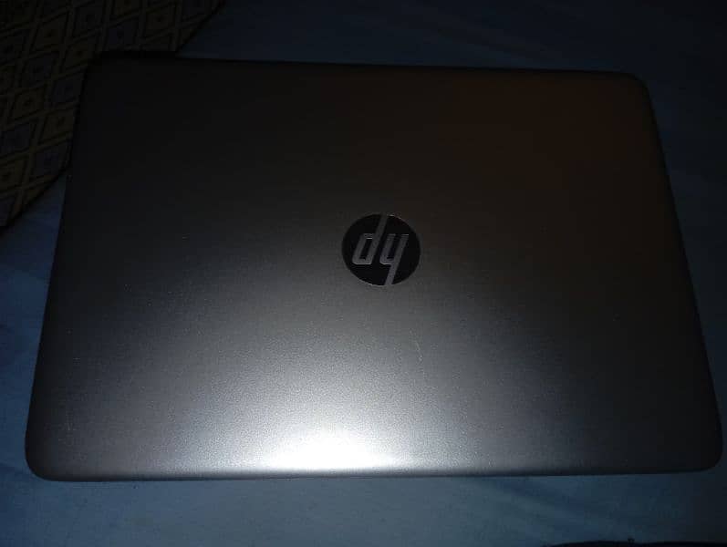 Hp 840. g3 elite book. . . Core i5 6th. gen. . 16gb ram. 256gb ssd 1