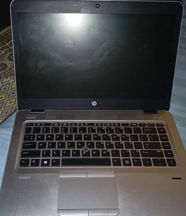 Hp 840. g3 elite book. . . Core i5 6th. gen. . 16gb ram. 256gb ssd 2