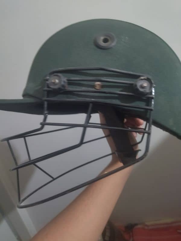 CRICKET HELMET RARELY USED AVAILABLE 3