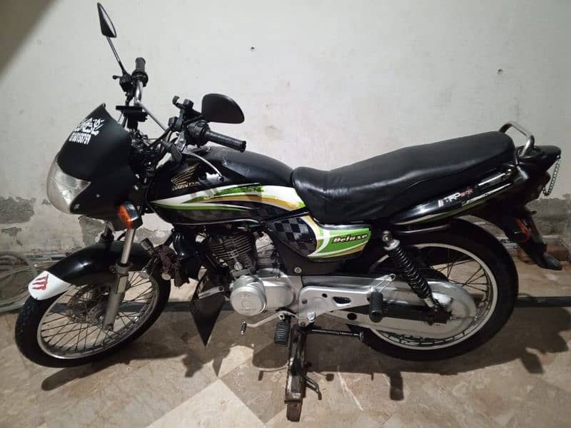 Honda Deluxe 11 Model 5 Gear avlable Sale & Exchange 0