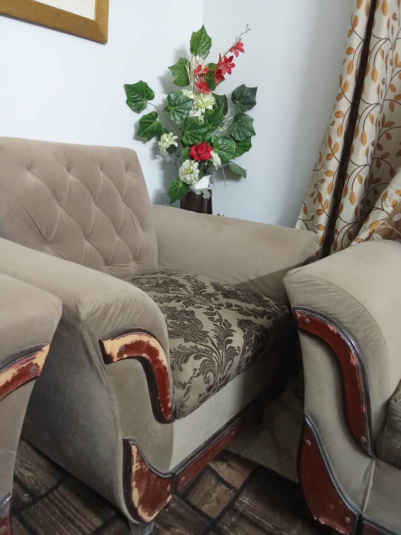 Used Five-Seater Sofa Set with Table 1