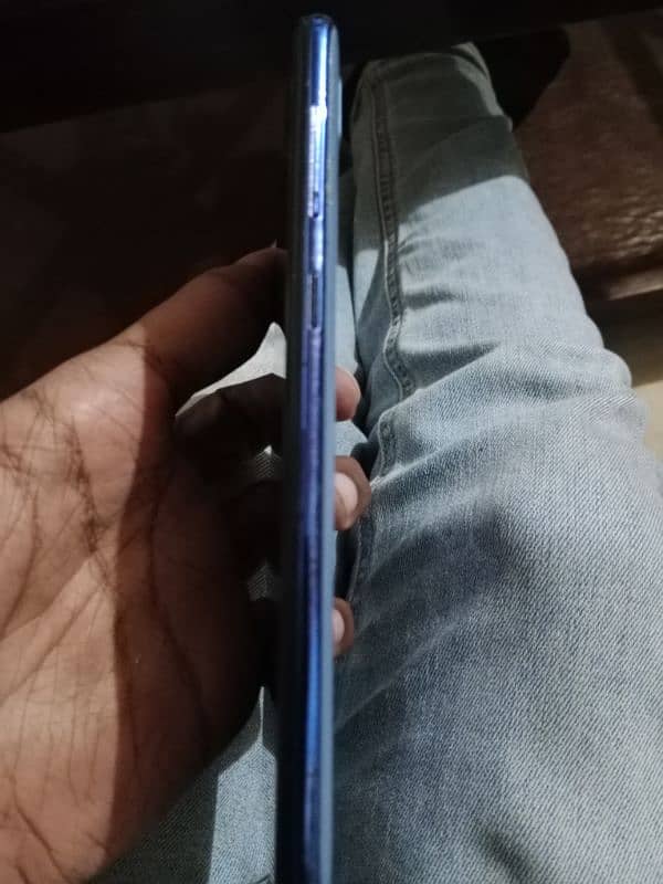 Samsung Galaxy A30 Available for Sale 3