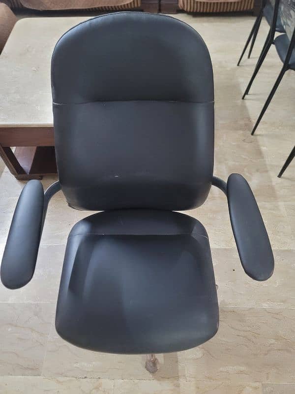 computer chair 1