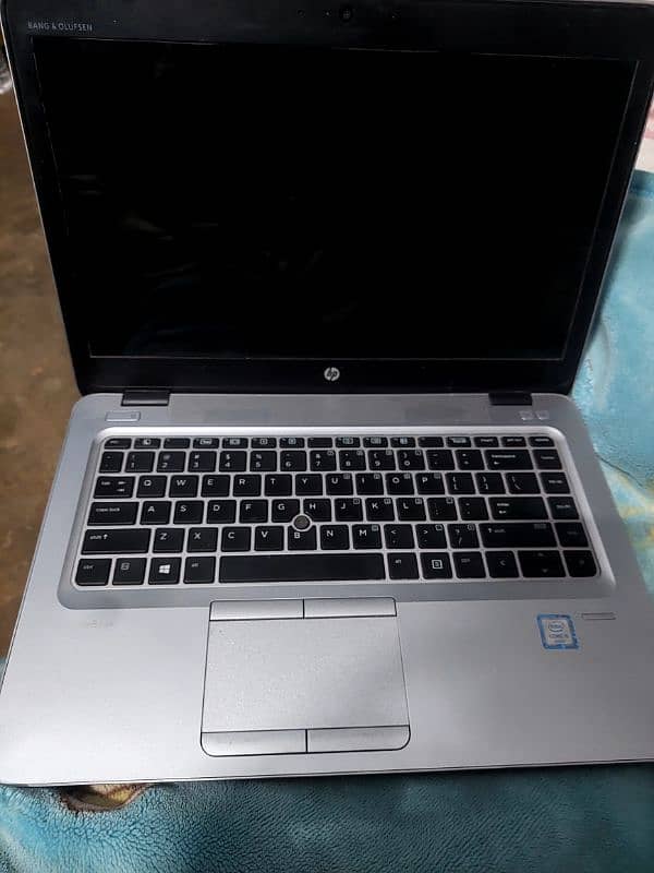 HP ELITEBOOK 840 G3 i5 6 generation 2