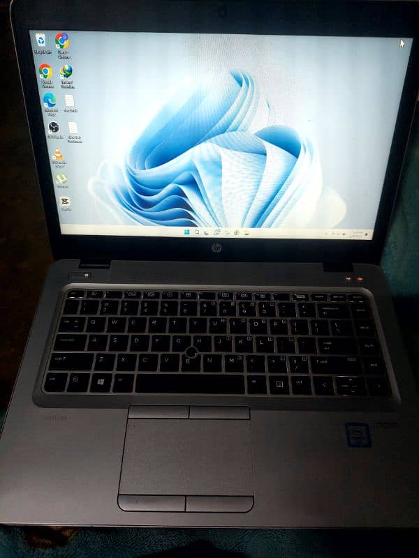 HP ELITEBOOK 840 G3 i5 6 generation 5