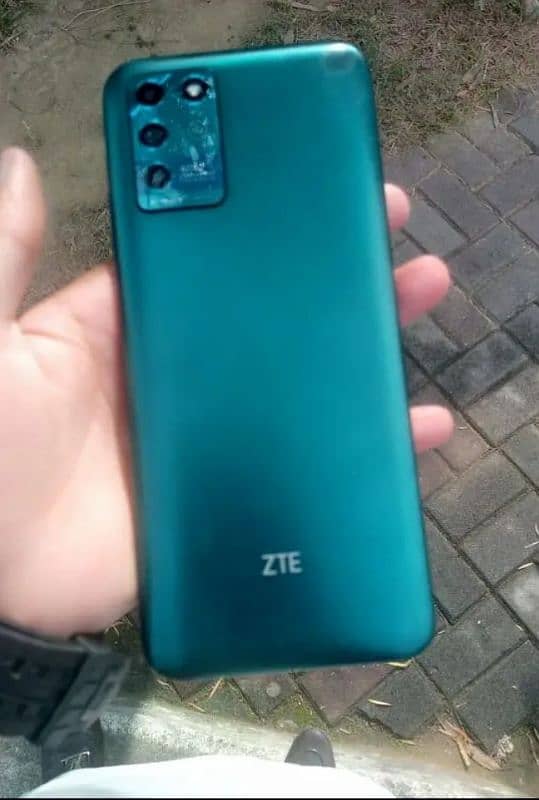 ZTE blade V30 vita 6