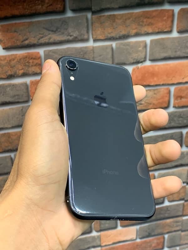 iphone xR 64gb dual pta approved 87% battery 2