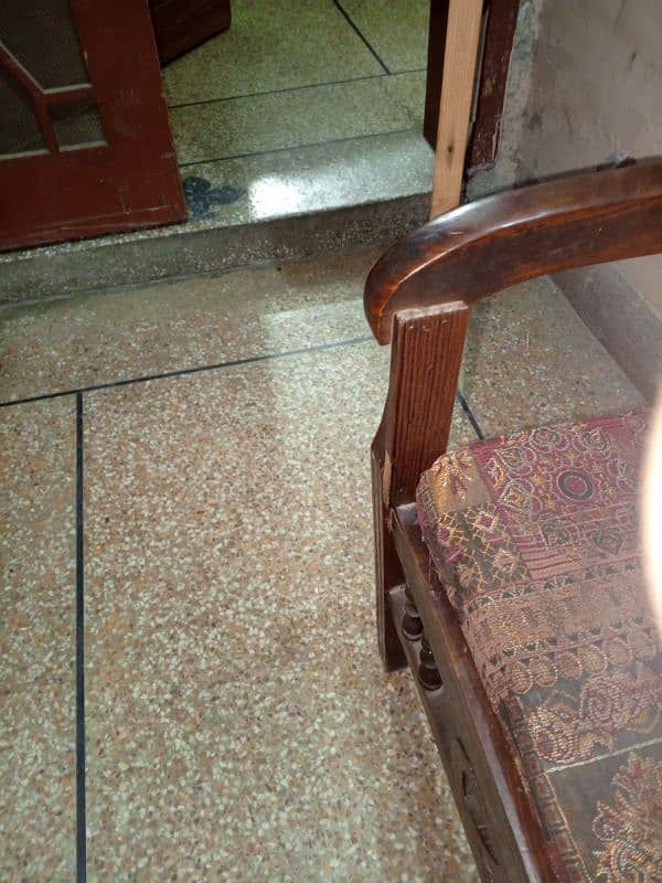 I want to sell my sofa 2 seater 1