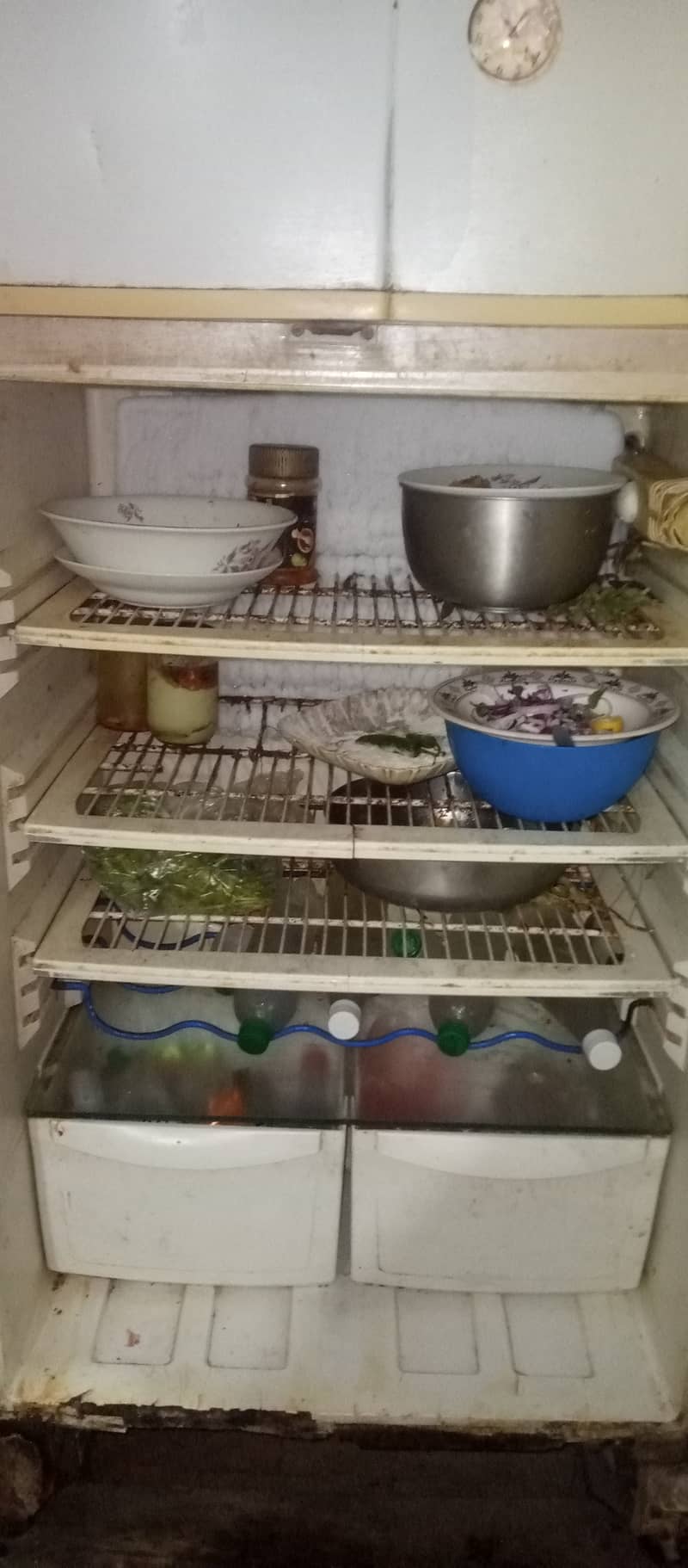 Selling old  pel refrigerator 2