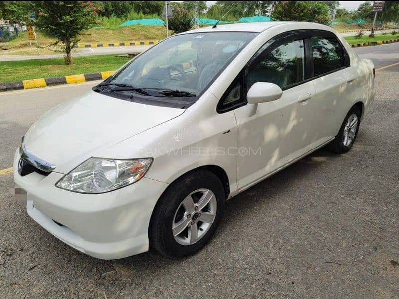 Honda City FIT Aria. . 2005/2014 pearl white 0