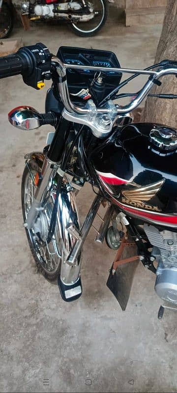 Honda CG 125 black 1